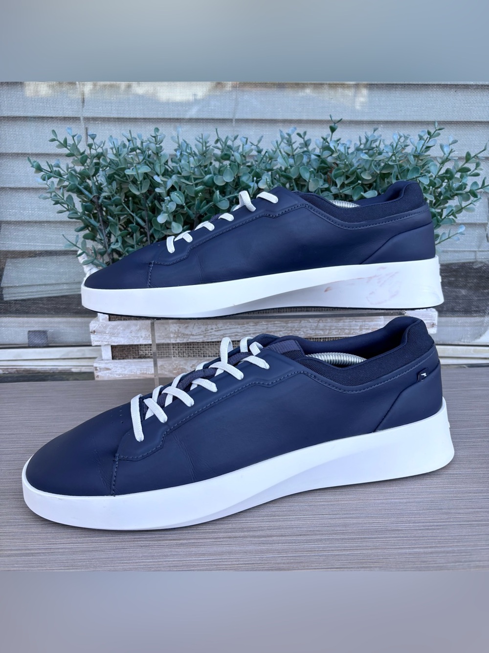 Wolf & Shepherd Cruise Blue/White Low Top Men's Athletic Sneakers